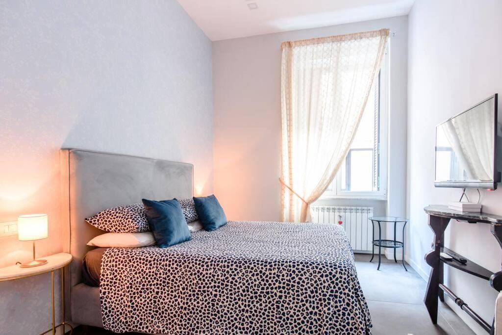 Santa Lucia Flat, Naples